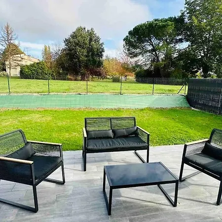 Holiday home La Maison Jumelle Elm